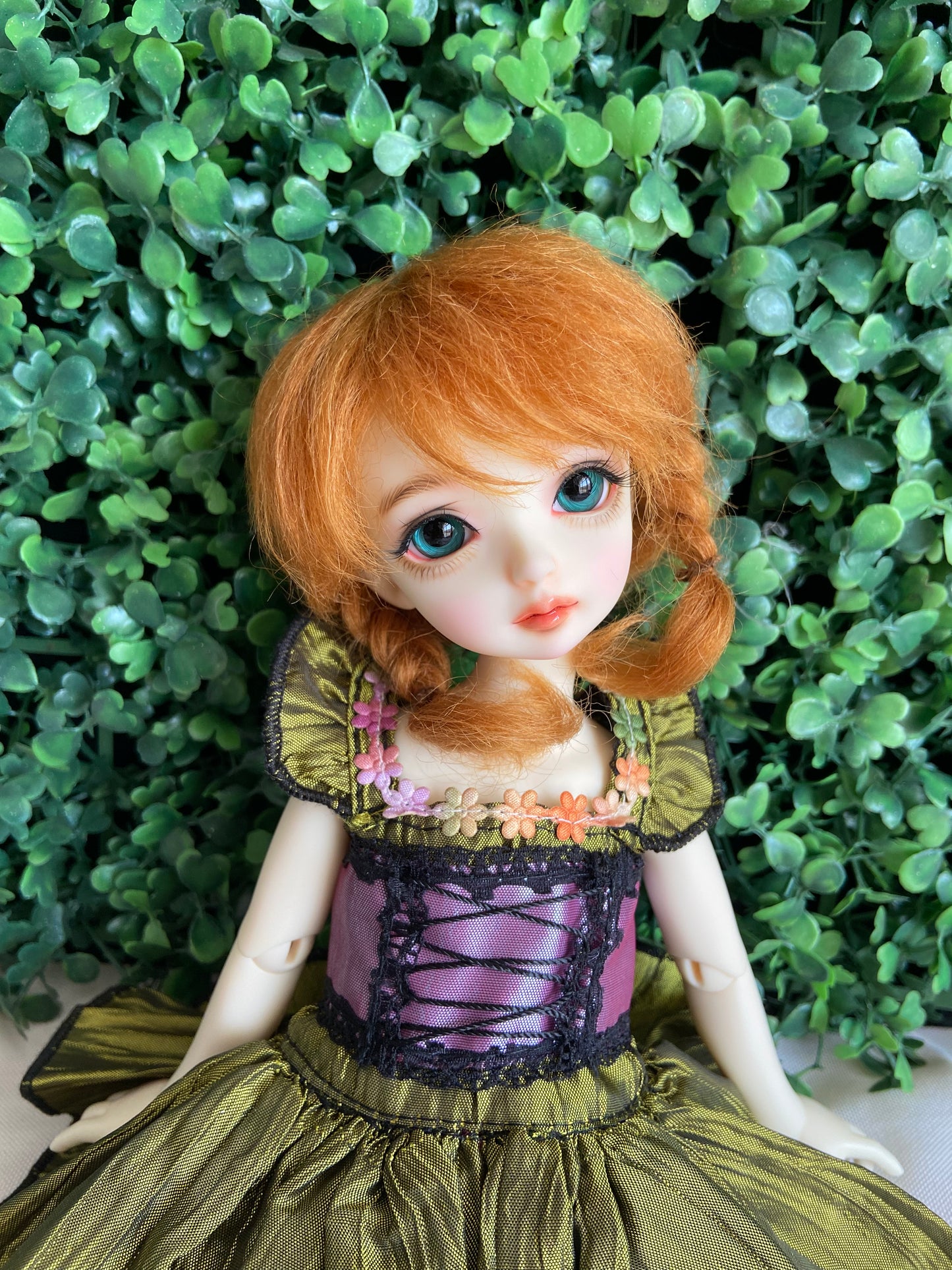 1/6 girl doll Anna with makeup, wig , clothes and eyes