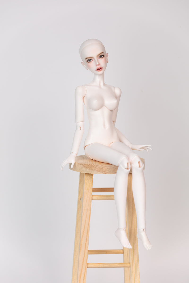 1/6 Miss S doll in normal skin without makeup