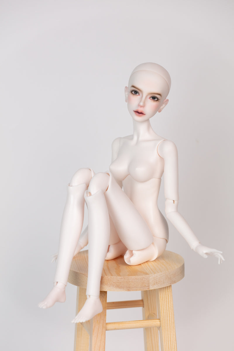 1/6 Miss S doll in normal skin without makeup