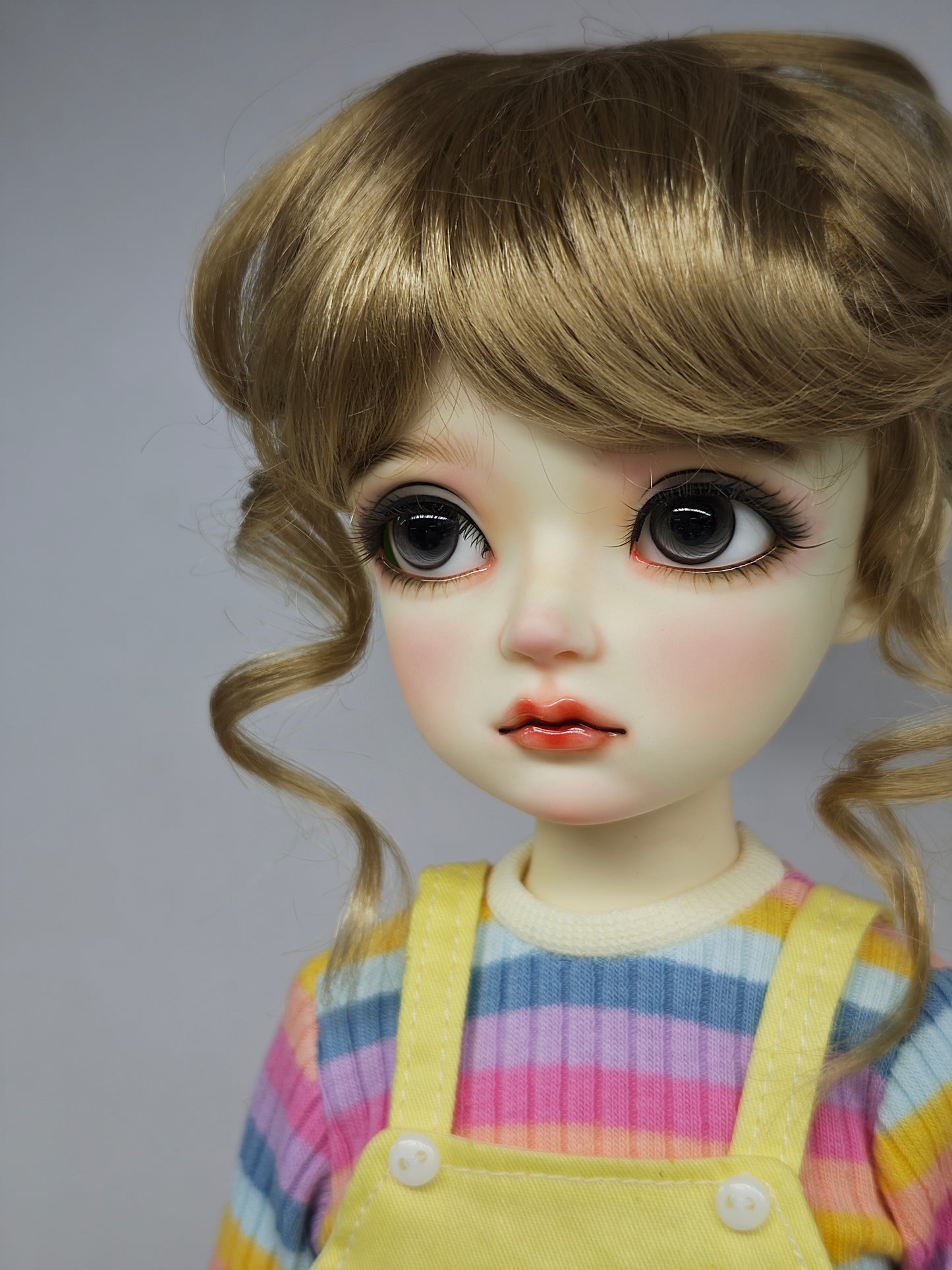 1/4 girl doll Alice super kid version with makeup, wig and dress