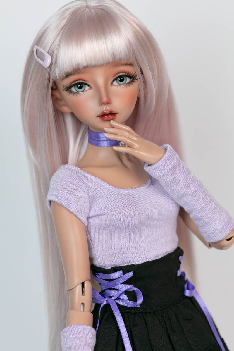 1/4 girl doll Elaine in light tan skin with fullset human version