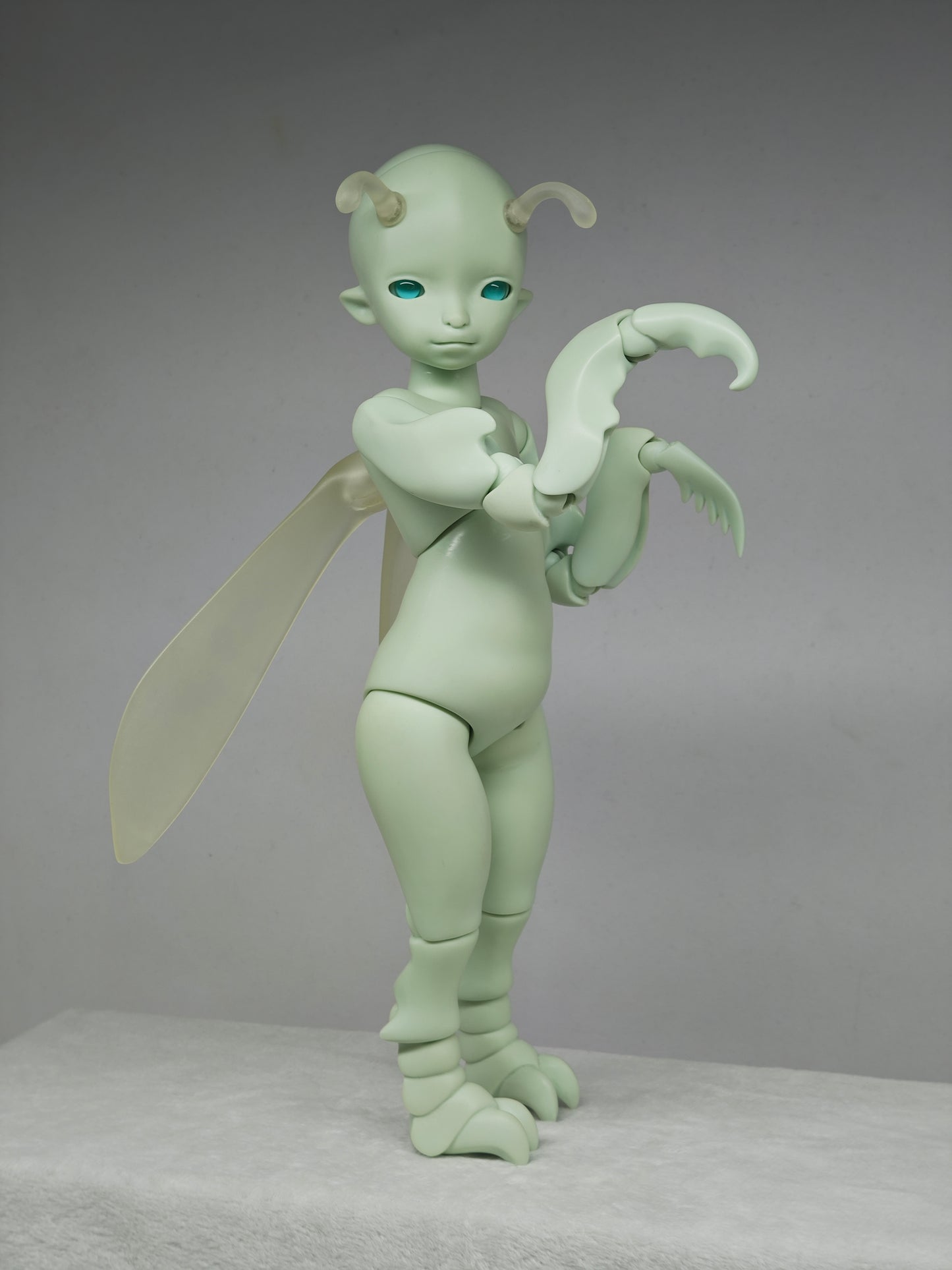 1/6 30cm Jadite doll in moon grey skin