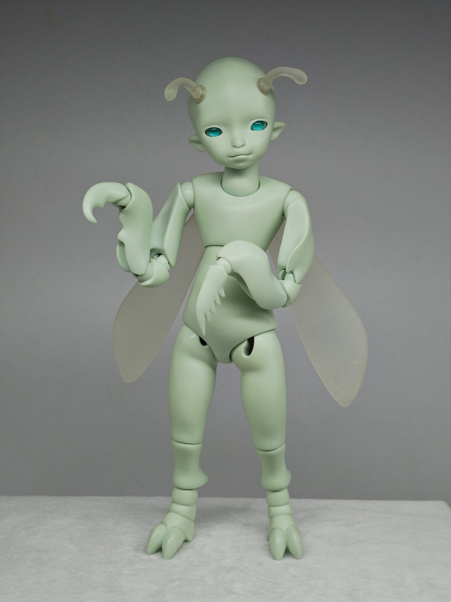 1/6 30cm Jadite doll in moon grey skin