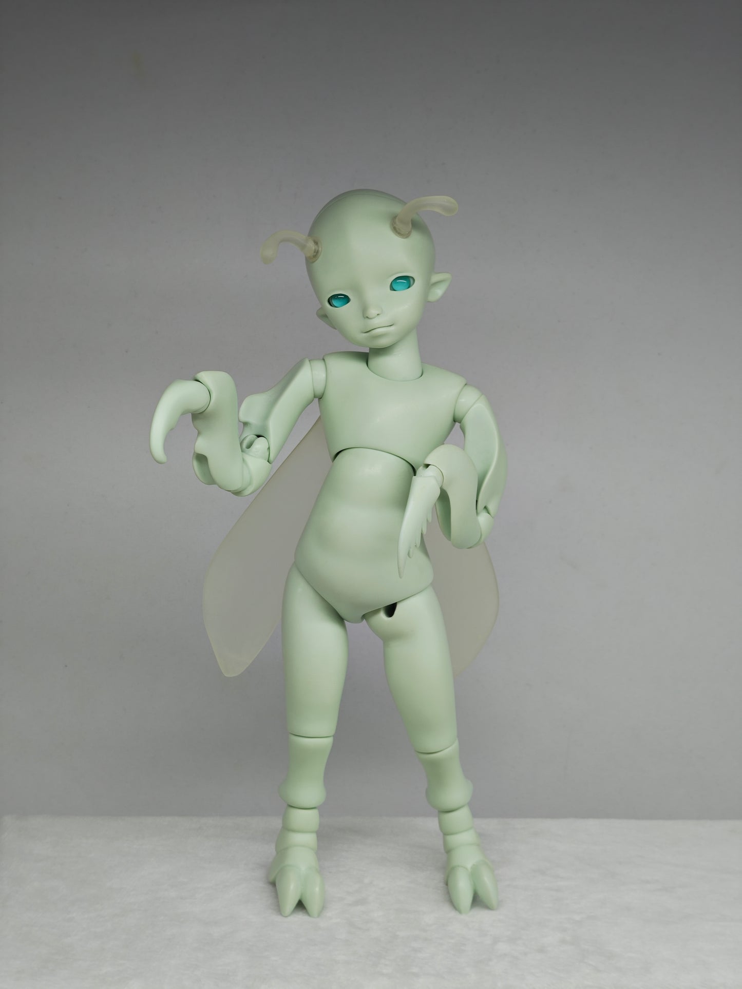 1/6 30cm Jadite doll in moon grey skin