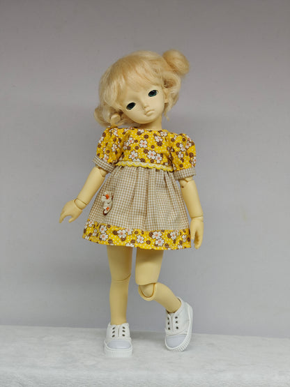 1/6 26cm girl doll Maggie normal yellow skin with outfit and shoes