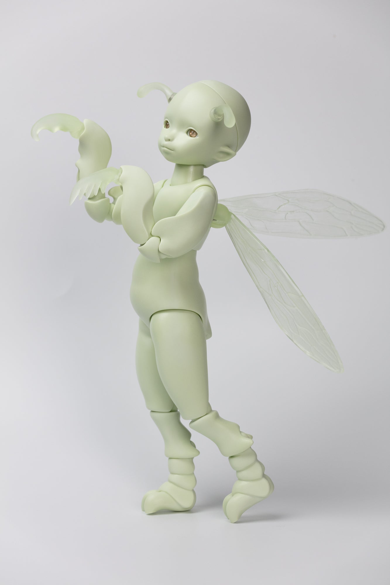 1/6 doll Jadite in pea-green skin instock