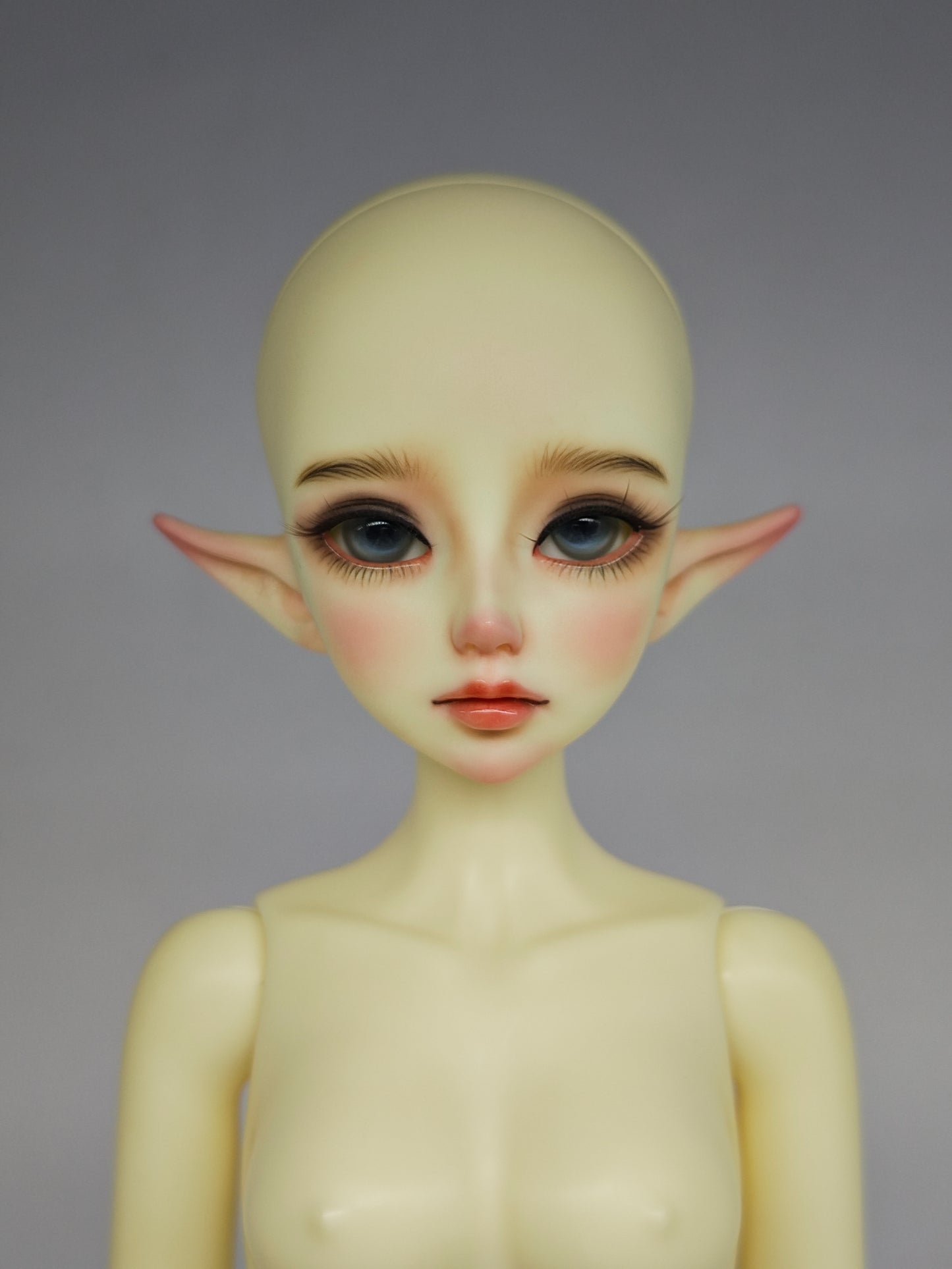 1/4 girl doll Alyssa in white skin with fullset