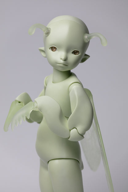 1/6 doll Jadite in pea-green skin instock